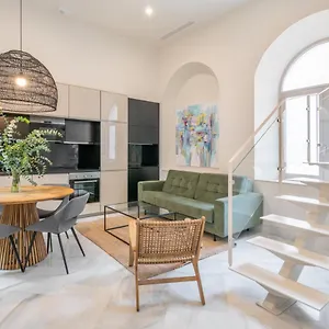 https://pinar-vip-class-malaga-c-granada.1costadelsol.com
